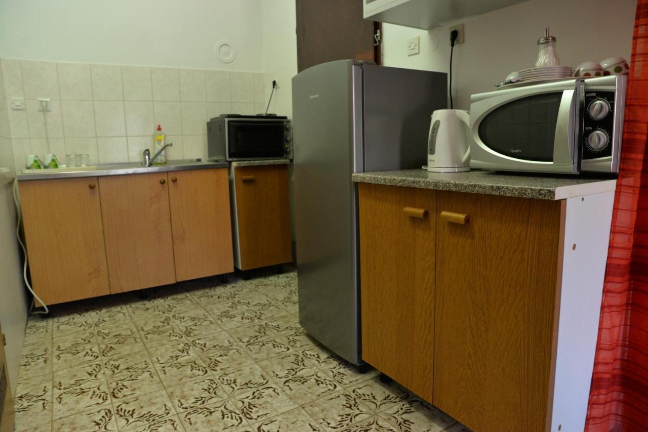 Apartment Kolonija スラヴォンスキ・ブロド エクステリア 写真