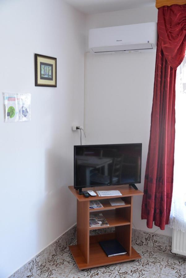 Apartment Kolonija スラヴォンスキ・ブロド エクステリア 写真